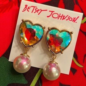 Brand New Betsey Johnson Heart Gem Cupid Cultured Pearl Drop Earrings Sparkle